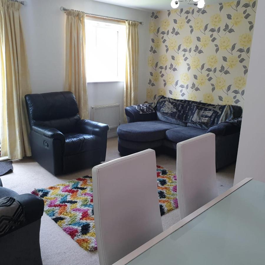 Гостевой дом Queens Rooms, A Perfect Stay, Next To Shopping Parks And Central *